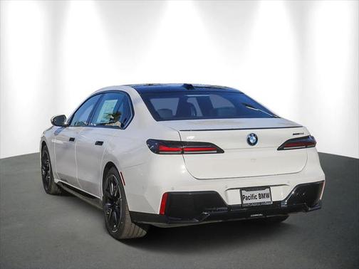 2025 BMW i7 eDrive50