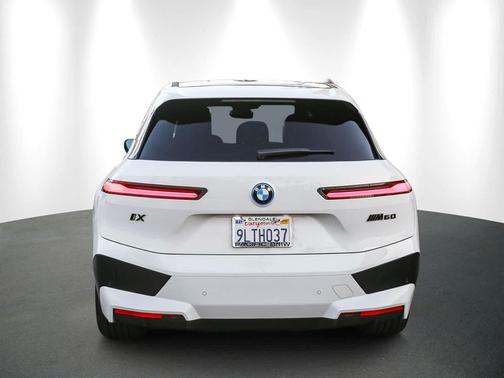 2025 BMW iX M60