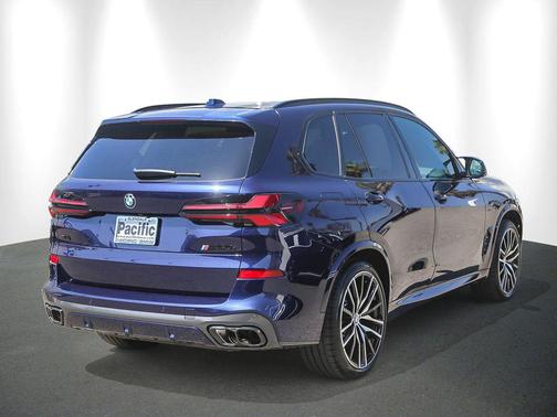 Tanzanite Blue II Metallic 2026 BMW X5 M60i