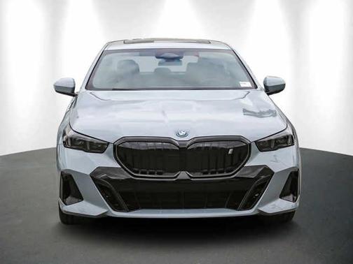 2025 BMW i5 eDrive40