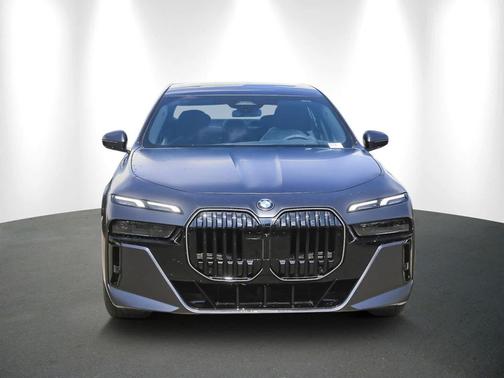 2026 BMW 760 760i xDrive