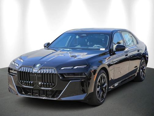 2025 BMW 750e i xDrive