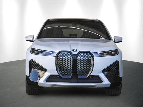 2025 BMW iX xDrive50