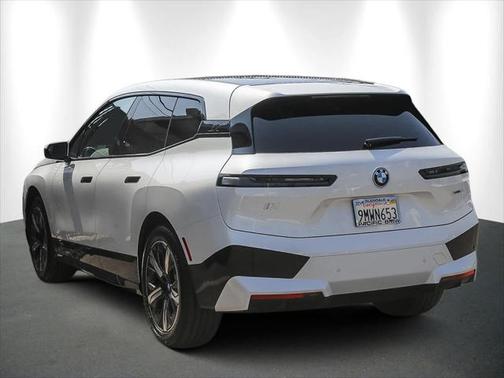 2025 BMW iX xDrive50