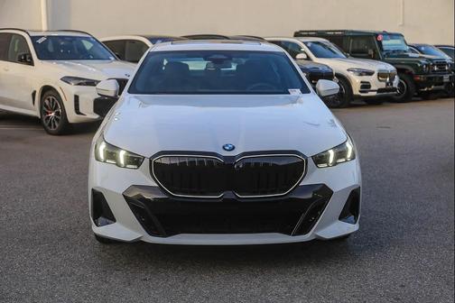 2026 BMW 530 530i
