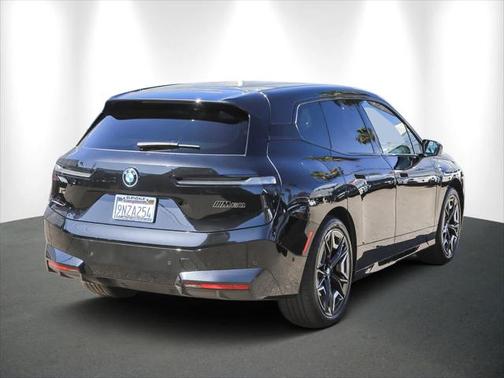 2025 BMW iX M60