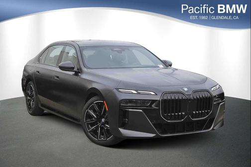 2026 BMW 740 i