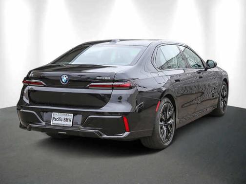 2025 BMW i7 eDrive50