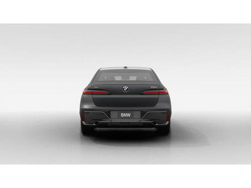 2025 BMW 760 i xDrive