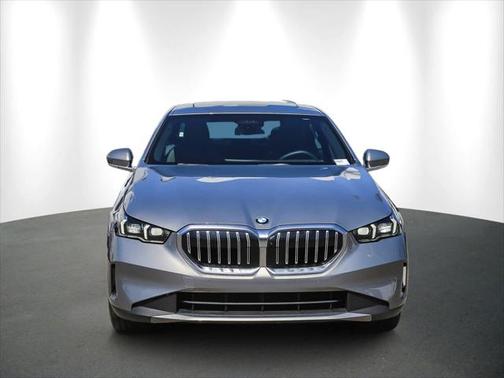 2024 BMW 530 i
