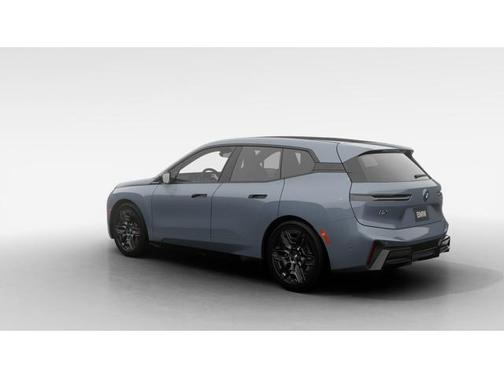 2026 BMW iX M70