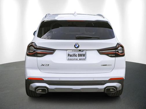 2023 BMW X3 sDrive30i