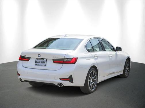 2022 BMW 330 xDrive