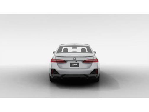 2026 BMW i5 eDrive40