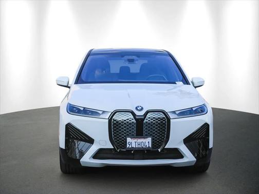 2025 BMW iX xDrive50