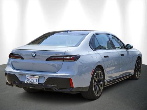 2025 BMW i7 eDrive50
