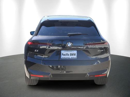 2026 BMW iX xDrive60