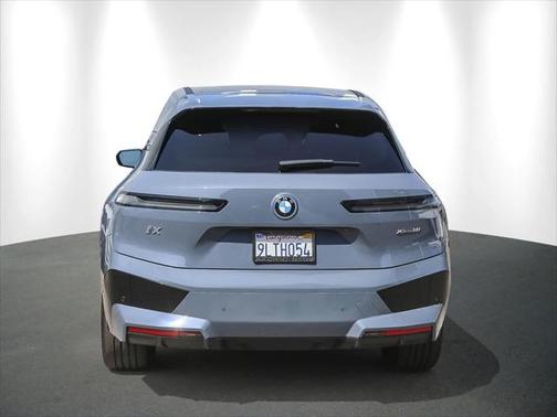 2025 BMW iX xDrive50