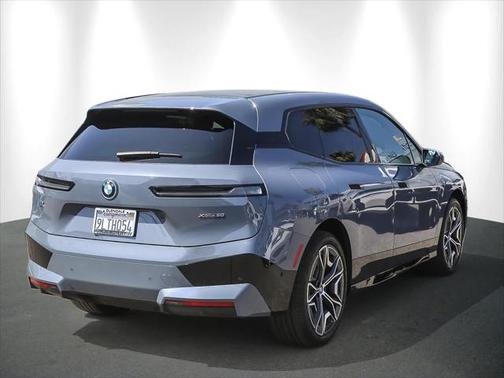 2025 BMW iX xDrive50