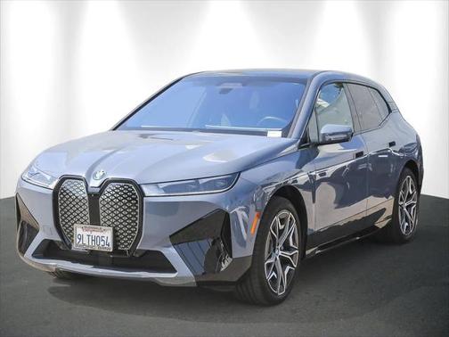 2025 BMW iX xDrive50