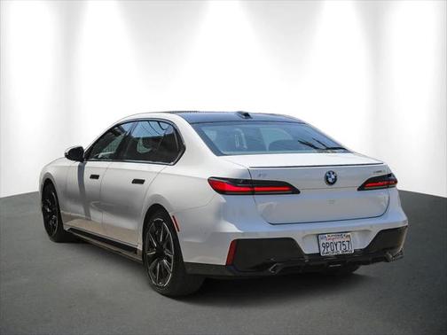 2025 BMW i7 eDrive50