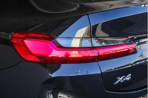 2025 BMW X4 xDrive30i