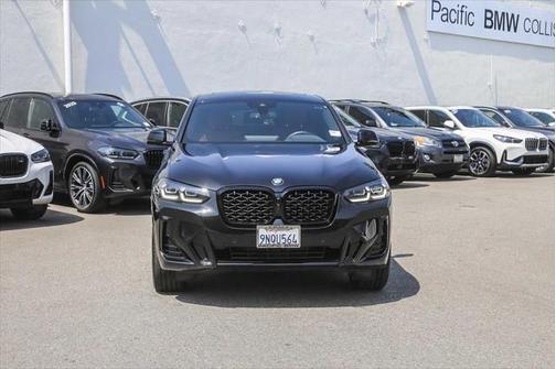 2025 BMW X4 xDrive30i