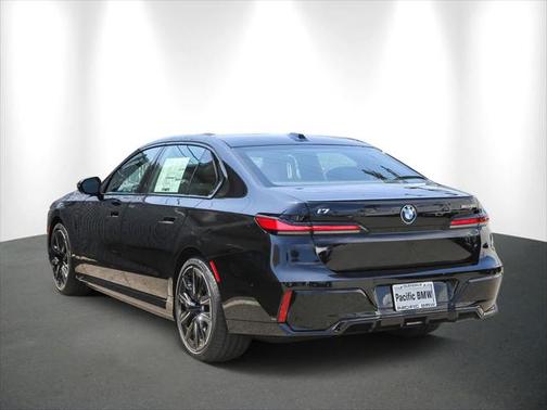 2025 BMW i7 eDrive50