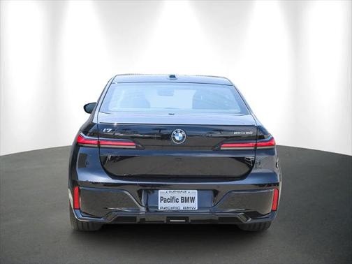 2025 BMW i7 eDrive50