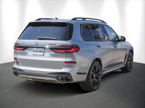 2026 BMW X7 M60i