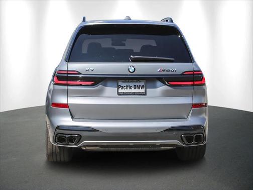 2026 BMW X7 M60i