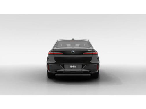 2026 BMW 740 i