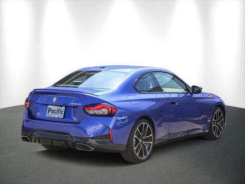 2024 BMW M240 i