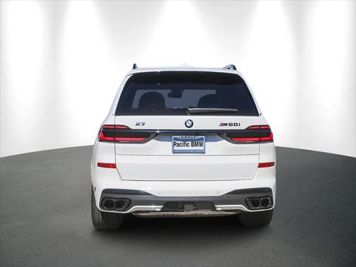 2026 BMW X7 M60i