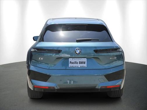 2025 BMW iX xDrive50