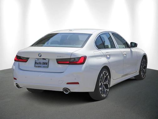 2025 BMW 330 i