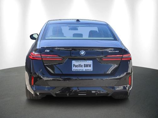 2026 BMW i5 eDrive40
