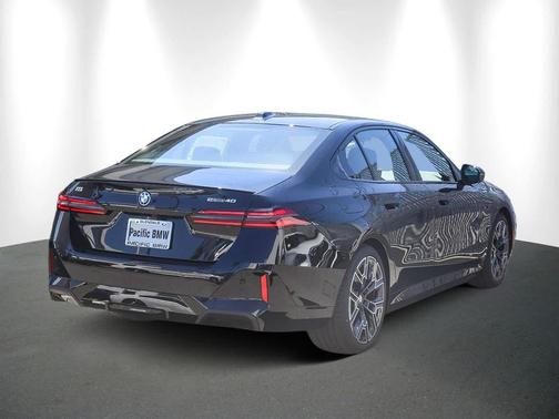 2026 BMW i5 eDrive40