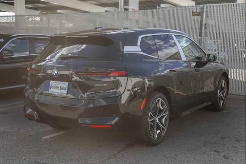 2026 BMW iX xDrive45