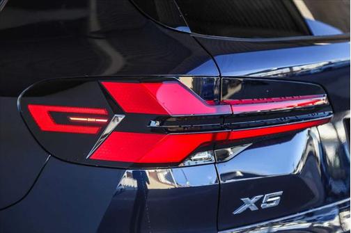 2025 BMW X5 sDrive40i