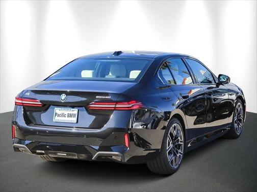 2025 BMW i5 eDrive40