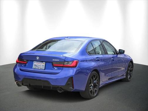 2025 BMW 330 i