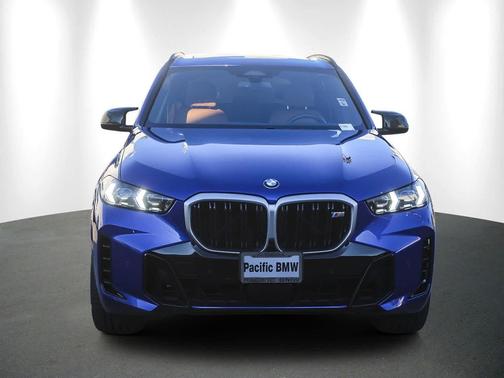 2025 BMW X5 M60i