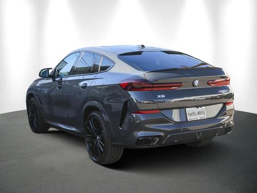 2026 BMW X6 M60i