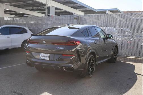 2026 BMW X6 M60i