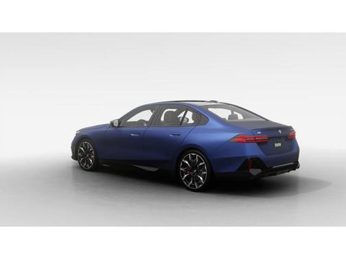 2025 BMW i5 M60