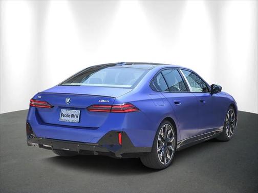 2025 BMW i5 M60