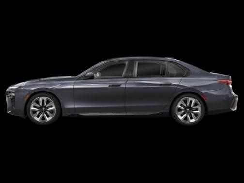 2025 BMW 740 740i