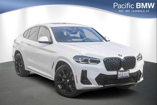 2025 BMW X4 xDrive30i
