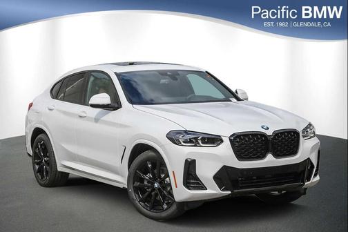 2025 BMW X4 xDrive30i